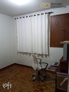 Apartamento à venda em Santa Efigênia com 67 m², 2 quartos, 1 vaga