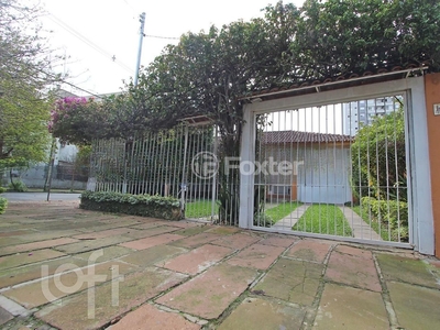 Casa 3 dorms à venda Rua Machado de Assis, Jardim Botânico - Porto Alegre