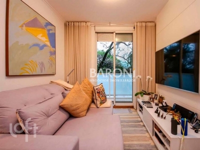 Apartamento à venda em Alto de Pinheiros com 239 m², 3 quartos, 3 suítes, 3 vagas