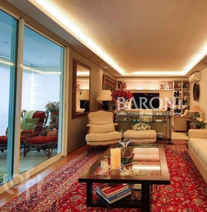 Apartamento à venda em Campo Belo com 167 m², 4 quartos, 3 suítes, 3 vagas
