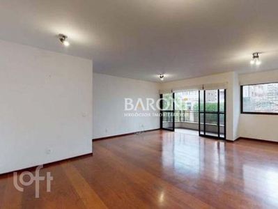 Apartamento à venda em Itaim Bibi com 200 m², 4 quartos, 2 suítes, 3 vagas