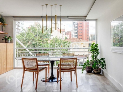 Apartamento à venda em Moema Pássaros com 115 m², 3 quartos, 1 suíte, 2 vagas