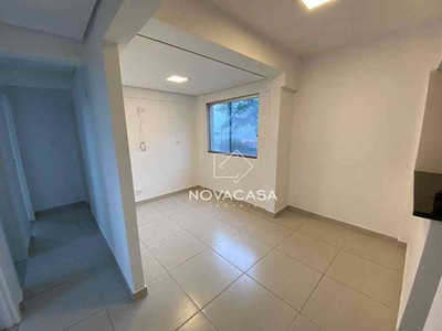 Apartamento com 3 quartos para alugar no bairro Candelária, 68m²