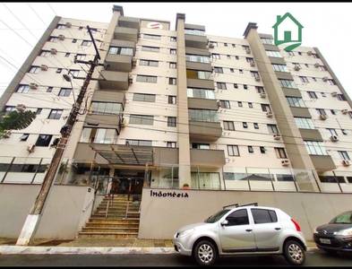 Apartamento no Bairro Garcia em Blumenau com 2 Dormitórios e 62 m²