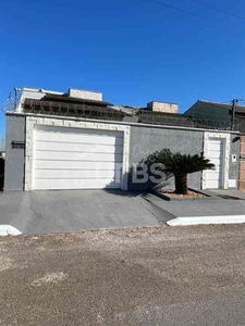 Casa com 4 quartos à venda no bairro Residencial Moinho dos Ventos, 270m²