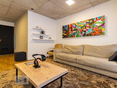 APARTAMENTO no 14º andar com 2 dormitórios e 1 garagem