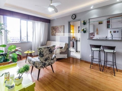 APARTAMENTO no 2º andar com 1 dormitório