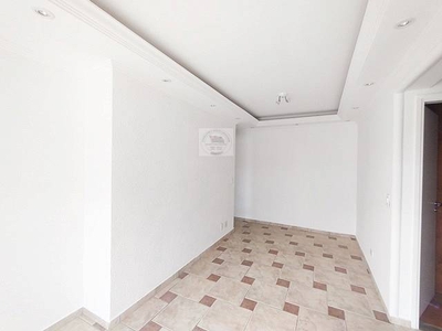 Apartamento com 2 Quartos e 1 banheiro para Alugar, 60 m² por R$ 1.300/Mês