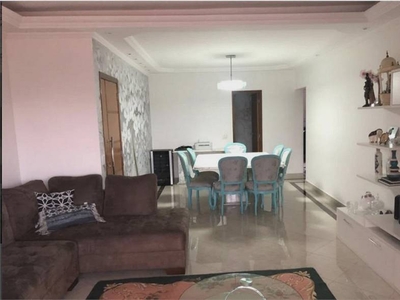Apartamento com 3 Quartos e 4 banheiros à Venda, 121 m² por R$ 380.000