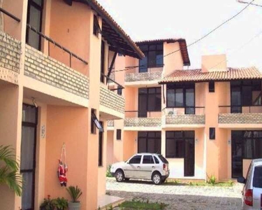 CASA RESIDENCIAL em Lauro de Freitas - BA, Pitangueiras