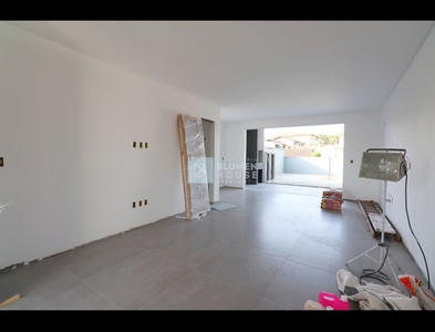 Casa no Bairro Itoupava Norte em Blumenau com 3 Dormitórios (1 suíte) e 154 m²