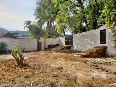 Terreno em Itaipu, Niterói/RJ de 0m² à venda por R$ 263.000,00