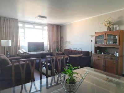 Apartamento a Venda - Vila Adyana - Residencial Solar das Palmeiras - 3 Dormitórios - 127m