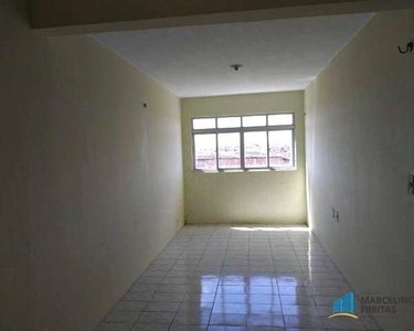 Apartamento com 1 dormitório para alugar, 50 m² por R$ 359,00/mês - Barra do Ceará - Forta