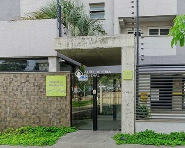 Apartamento para aluguel possui 54 metros quadrados com 2 quartos em Glória - Porto Alegre