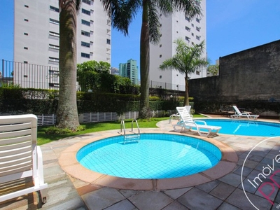 Apartamento para locação com 142m² em Moema - São Paulo.