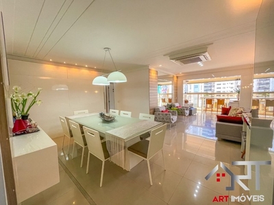 Apartamento para venda possui 145 metros quadrados com 3 quartos em Praia da Costa - Vila