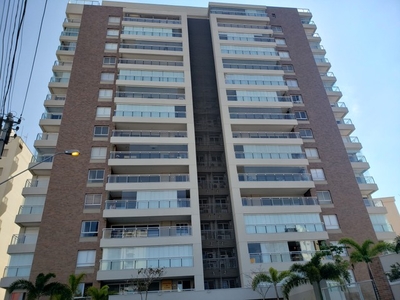 Apartamento para venda possui 181 metros quadrados com 3 quartos em Cambuí - Campinas - SP