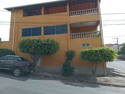 Casa 3 quartos com terraço, 2 vagas de garagem, bairro Belo Vale, São Benedito em Santa Lu