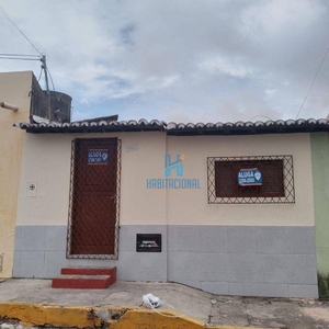 Casa com 1 dormitório para alugar, 45 m² por R$ 650,00/ano - Quintas - Natal/RN