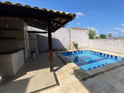 Casa com 4 dormitórios à venda, 150 m² em Maracanaú.