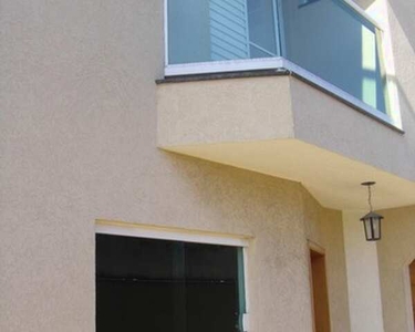 Casa de condomínio para aluguel tem 134 metros quadrados com 3 quartos