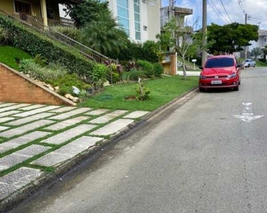 Casa para aluguel e venda possui 260 metros quadrados com 3 Dorm