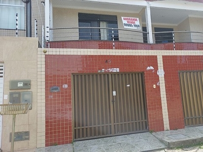 Casa para venda possui 145 metros quadrados com 5 quartos em Santos Dumont - Aracaju - SE