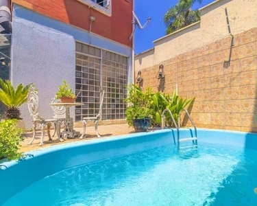 Casa sobrado em condomínio para aluguel tem 160m², com 4 quartos, piscina em Chacára da Pe