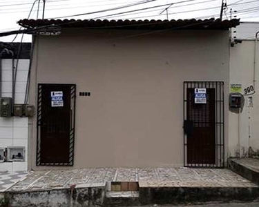 IMOVEL COM QUARTO, SALA, COZINHA, BANHEIRO E AREA DE SERVICO, EM UMA EXCELENTE LOCALIZAÇÃO