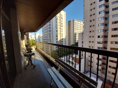Lindo apartamento na Rua Tavares de Macedo no Miolo de Icaraí