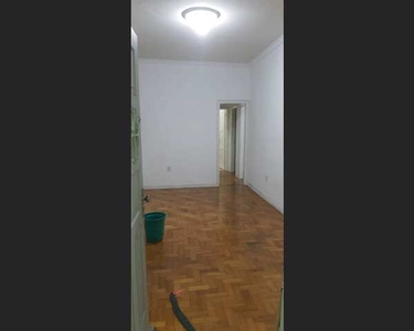 Méier: Sala, 2 Quartos, Deps Completa e Garagem