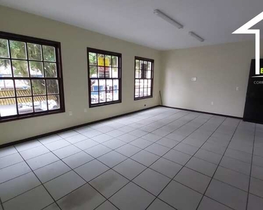 Sala Comercial de 40m² no Centro de São Francisco do Sul SC