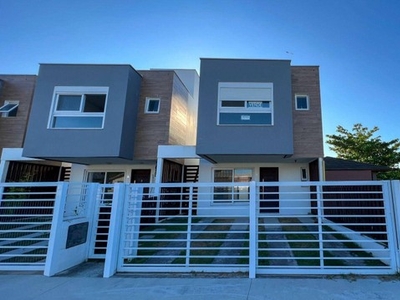Sobrado com 3 dormitórios à venda, 101 m² por R$ 760.000,00 - Centro - Garopaba/SC