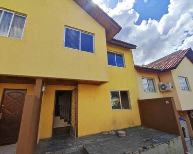 Sobrado com 3 dormitórios para alugar, 95 m² por R$ 1.600/mês - Bairro Alto - Curitiba/PR