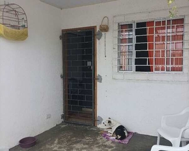 Vende-se ou troca por casa na praia ou no fila