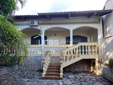 Casa com 3 quartos à venda no bairro Setor Aeroporto, 403m²