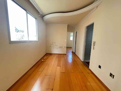 Apartamento com 2 quartos para alugar no bairro Paquetá, 60m²