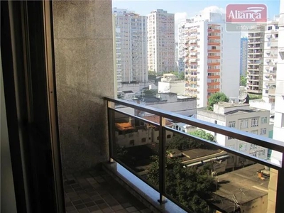 Apartamento em Icaraí um por andar 4 quartos 3 suítes 3 varandas