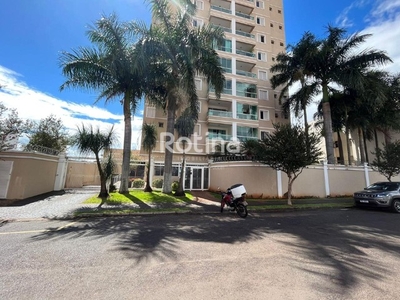 Apartamento para aluguel, 2 quartos, 1 suíte, 2 vagas, Copacabana - Uberlândia/MG