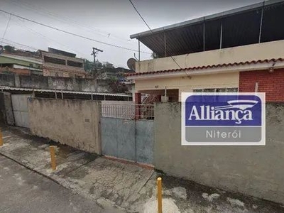 Casa com 3 dormitórios à venda, 250 m² por R$ 420.000,00 - Engenhoca - Niterói/RJ