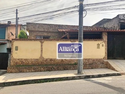 Casa com 4 dormitórios à venda, 220 m² por R$ 500.000,00 - Porto da Pedra - São Gonçalo/RJ