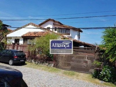Casa com 7 dormitórios à venda, 410 m² por R$ 2.940.000,00 - Camboinhas - Niterói/RJ