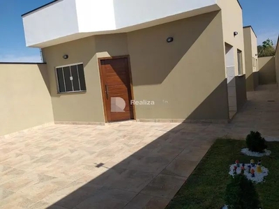 Venda | Casa com 176 m², 3 dormitório(s), 2 vaga(s). Loteamento Residencial e Comercial Fl