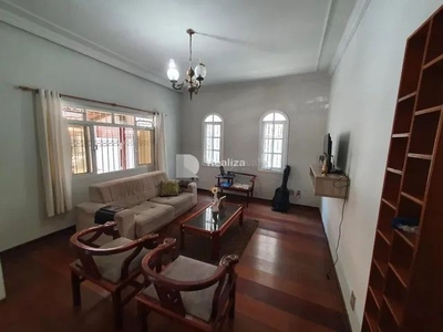 Venda | Casa com 260 m², 3 dormitório(s), 4 vaga(s). Jardim Vale do Sol, São José dos Camp