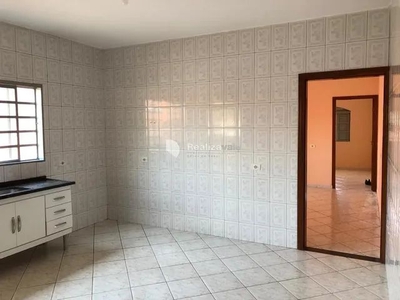 Venda | Casa com 260 m², 4 dormitório(s), 3 vaga(s). Jardim Portugal, São José dos Campos