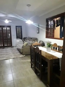 Venda | Sobrado com 130 m², 3 dormitório(s). Vila Das Flores, São José dos Campos