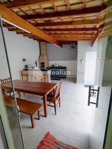 Venda | Sobrado com 136 m², 3 dormitório(s), 3 vaga(s). Vila São Geraldo, Taubaté