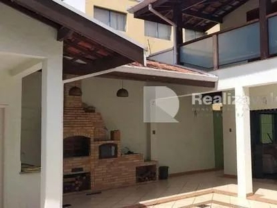 Venda | Sobrado com 280 m², 4 dormitório(s), 2 vaga(s). Vila São José, Taubaté