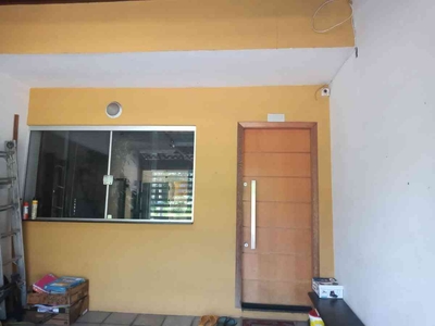 Casa com 2 quartos à venda no bairro Jardim Santa Mena, 70m²